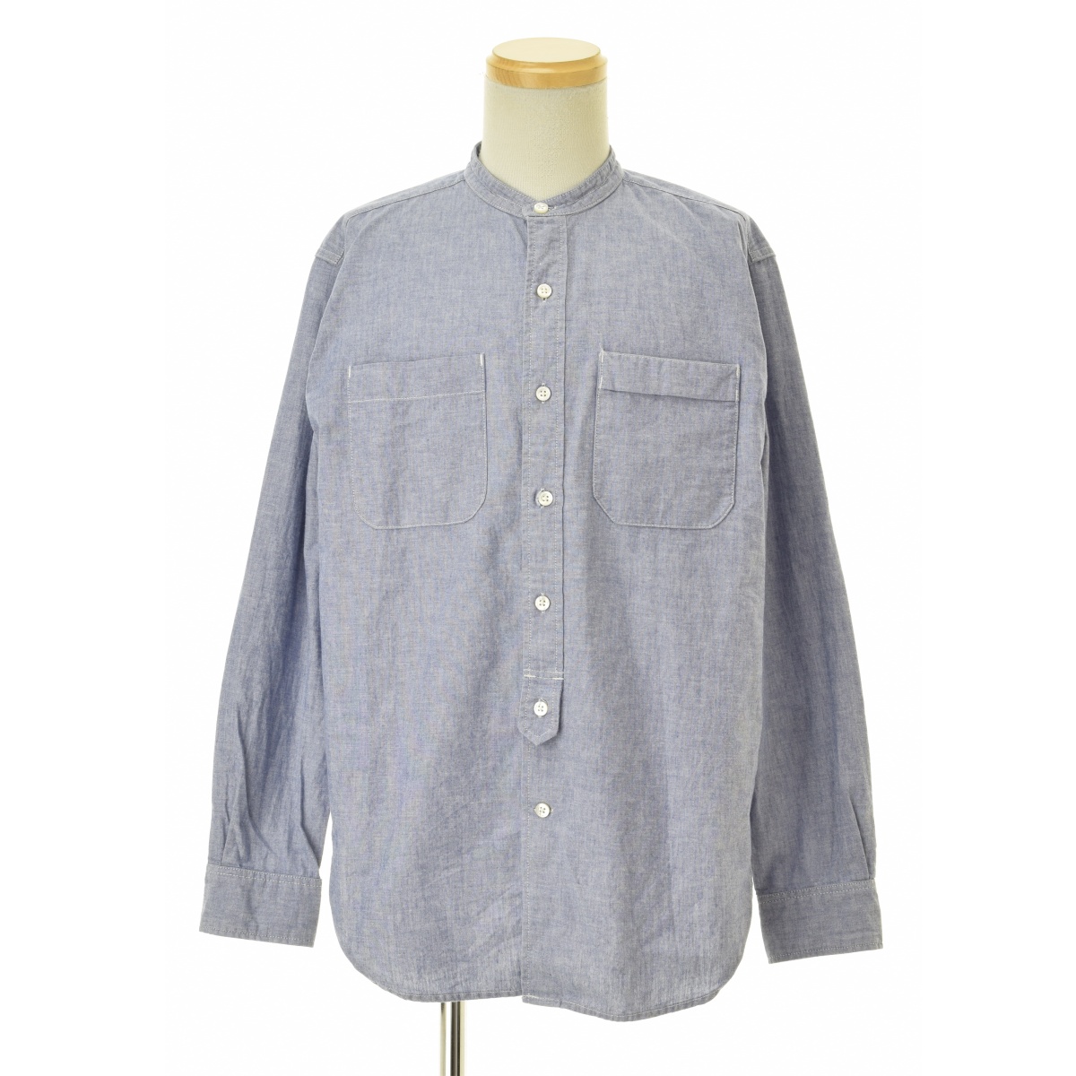 ENGINEERED GARMENTS / 󥸥˥ɥĤθBanded Collar Shirt - ChambrayĹµġרܺٲ